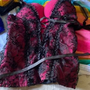 Black and pick women’s corset